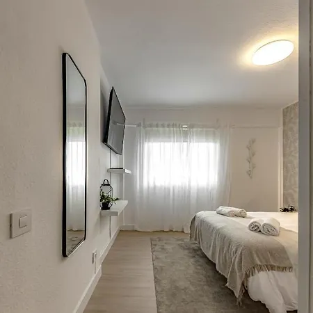 Apartmán Vistas Al Mirador Y Al Mar 5 *